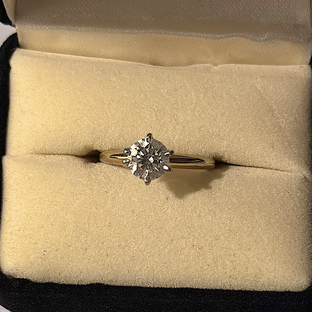 Diamond, white gold Ring